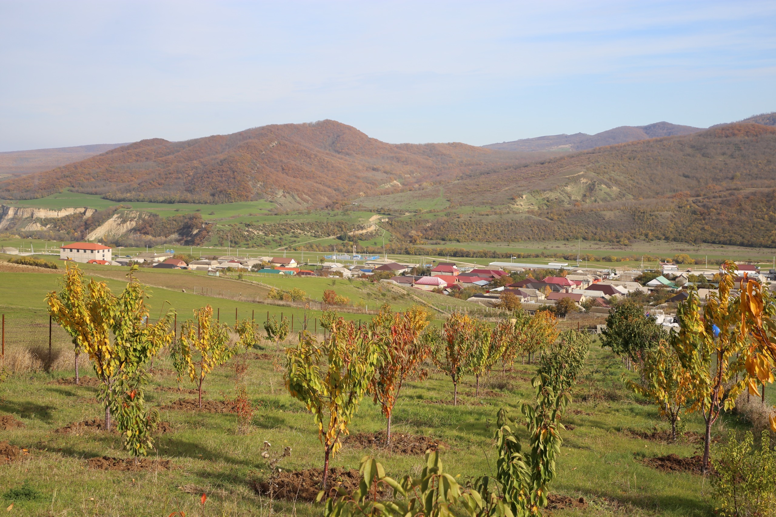 Сотрудники Минэкономразвития проверили ход реализации программы развития горных территорий в Казбековском районе